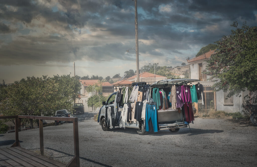 Mobile clothing Shop